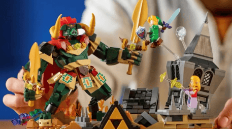 El modelo armado alcanza 17 centímetros de alto por 27 centímetros de largo e incluye minifiguras de personajes clave como Link, Zelda, Navi y Ganondorf. INSTAGRAM/@zeldanintendo