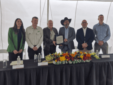 El director general de Industrias Tajín, Horacio Fernández, destacó que esta certificación reitera el compromiso con el consumidor de ofrecer productos de calidad y poner a la vanguardia tanto al país como al Estado. CORTESÍA