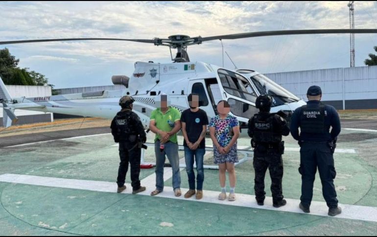 Las personas detenidas y lo asegurado quedaron a disposición de las autoridades respectivas para darle causa legal. ESPECIAL/X/ @SSeguridad_Mich