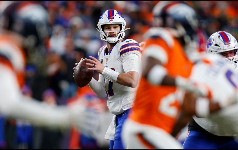 Josh Allen empeoró su marca a siete derrotas en siete tiempos extra jugados. AFP.