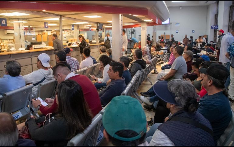 La aplicación del descuento de 70% durante 2026 permitirá a las y los contribuyentes mantener actualizado el registro de los vehículos en su poder. ESPECIAL/Gobierno de Jalisco