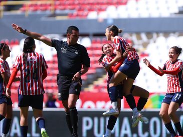 Chivas Femenil se colocó en la sexta posición de la tabla general con siete unidades. IMAGO7/ J. CARLOS CUBEYRO