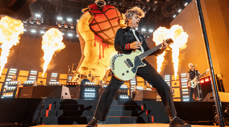 Se espera que Green Day, integrado por Billie Joe Armstrong, Mike Dirnt y Tré Cool, interprete una selección de sus himnos más conocidos como parte del tributo. AP / ARCHIVO