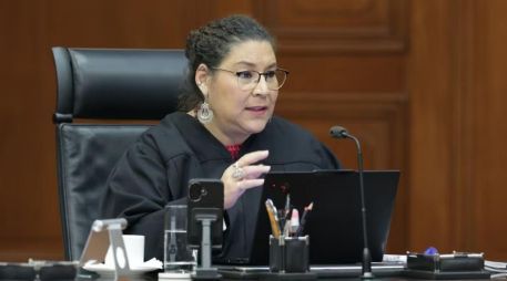 Detalló que, cuando este órgano conoce directamente de un amparo de esta naturaleza y emite una resolución, esa decisión es definitiva y no puede ser revisada por el Pleno ni por otro órgano del mismo tribunal. ESPECIAL