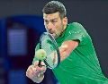 El serbio de 38 años igualó dos récords del tenis al jugar su Abierto de Australia número 21 y su torneo de Grand Slam número 81. EFE