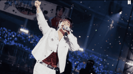 De acuerdo con información oficial difundida por la boy band surcoreana, formada por Jin, Suga, J-Hope, RM, Jimin, V y Jungkook, los conciertos serán en mayo. ESPECIAL/Facebook @BTS