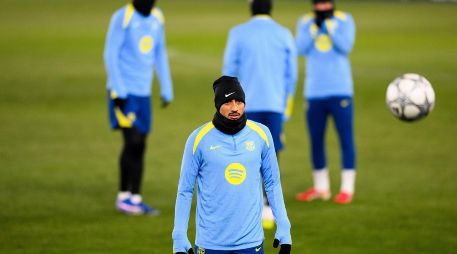 Raphinha podría ver minutos ante el Slavia Praga luego de estar ausente por molestias. EFE/V. Vacek