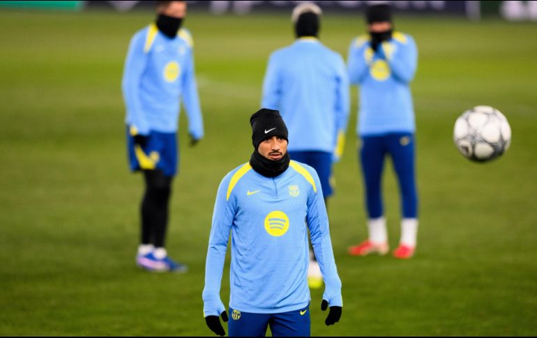 Raphinha podría ver minutos ante el Slavia Praga luego de estar ausente por molestias. EFE/V. Vacek