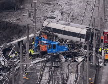 La cifra confirmada de 43 víctimas mortales tras la colisión de trenes en España coincide con el número de denuncias por desaparición. AP/M. Fernández