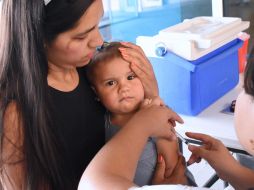 Para contener el brote, las autoridades sanitarias de Jalisco buscan aplicar poco más de 1.3 millones de vacunas en 45 días máximo. ESPECIAL/Gobierno de México