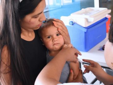 Para contener el brote, las autoridades sanitarias de Jalisco buscan aplicar poco más de 1.3 millones de vacunas en 45 días máximo. ESPECIAL/Gobierno de México