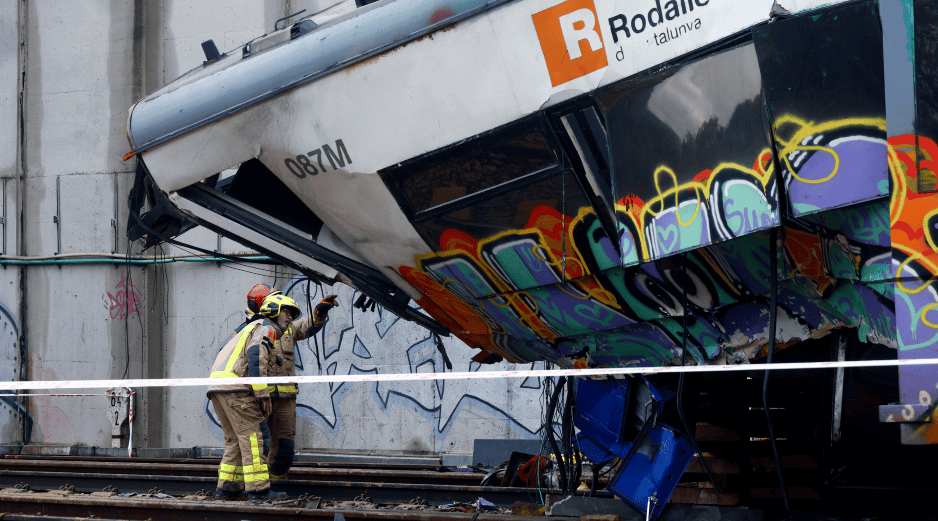 Al menos una persona murió y otras 37 resultaron heridas en el siniestro,  EFE/ Quique Garcia