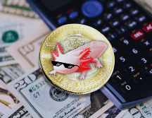 Contra todo pronóstico, el Superpeso extiende su poderío ante el dólar y se convierte en la moneda con mejor desempeño en lo que va de 2026. ESPECIAL / CANVA