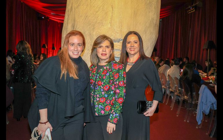 GENTE BIEN JALISCO /  Cumpleaños 54 de Yuri Zatarain