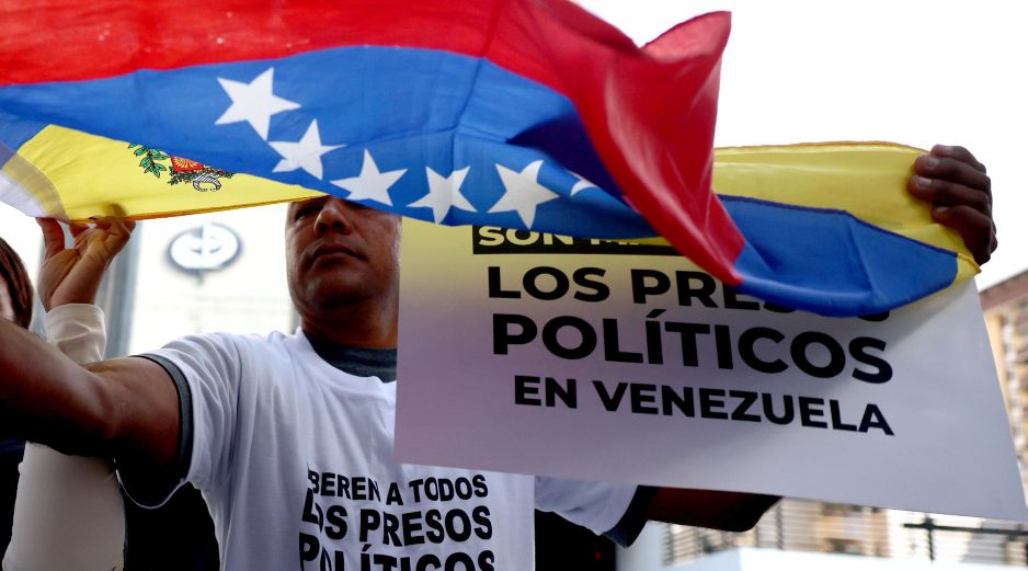 Durante la sesión, el embajador de EU indicó que unas mil personas continúan encarceladas sin motivos legales. EFE/ M. Gutierrez