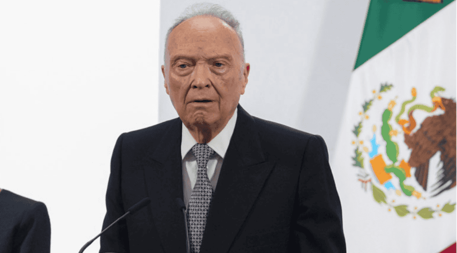 Como parte del protocolo, Gertz será el primero en hacer uso de la voz, y después los grupos parlamentarios emitirán sus preguntas, que serán respondidas por el exfiscal. ESPECIAL/Gobierno de México