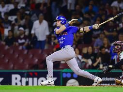 Mateo Gil fue determinante al irse de 3-5, con jonrón, triple y cinco carreras producidas. CORTESÍA/Charros de Jalisco