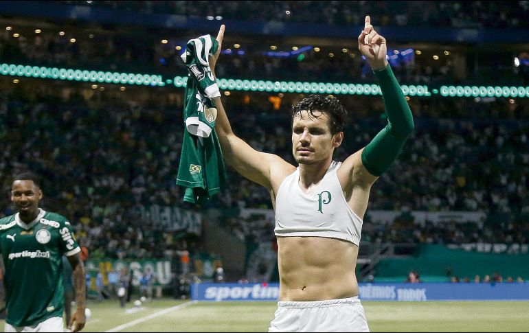 Raphael Veiga es bicampeón de Libertadores con el Palmeiras y estuvo en el radar del Barcelona. AFP