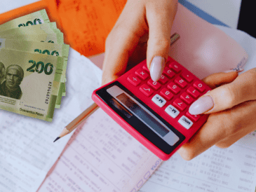 Se espera que las aseguradoras ofrezcan otras alternativas a sus clientes para contrarrestar los efectos de un fuerte incremento de precios al arranque de 2026. ESPECIAL / CANVA