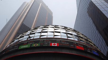 En la jornada, el tipo de cambio mantuvo su nivel en los 17.48 pesos por dólar, por segundo día consecutivo, según datos del Banco de México. EFE / ARCHIVO