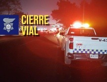 Oficiales de Policía Vial Jalisco se encuentran realizando labores para reahabilitar las vialidades cerradas. ESPECIAL / FACEBOOK Policía Vial Jalisco