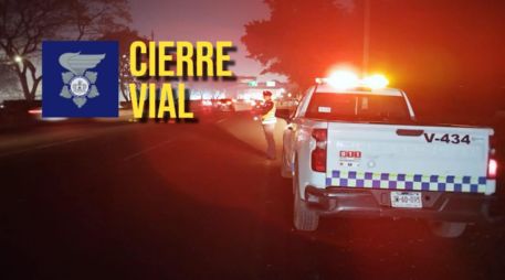 Oficiales de Policía Vial Jalisco se encuentran realizando labores para reahabilitar las vialidades cerradas. ESPECIAL / FACEBOOK Policía Vial Jalisco