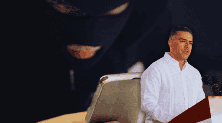 García Harfuch detalla que, en coordinación con las compañías telefónicas, se han cancelado números extorsivos y chips utilizados para cometer delitos. EFE / ESPECIAL / CANVA