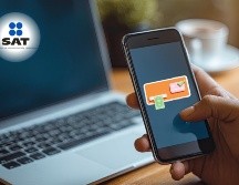 Entonces, si tu transferencia fue rechazada, no te asustes con el SAT; lo más probable es que necesites entrar a tu banca móvil. ESPECIAL / CANVA