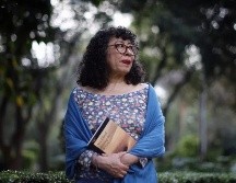 En su obra, Clavel logra transformar el cuerpo en un espacio narrativo que comunica emociones, deseos y memorias. EFE / ARCHIVO