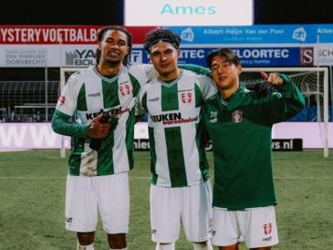 Carrillo entró al terreno de juego al minuto 65 y su presencia se hizo notar casi de inmediato. INSTAGRAM / fcdordrechtnl