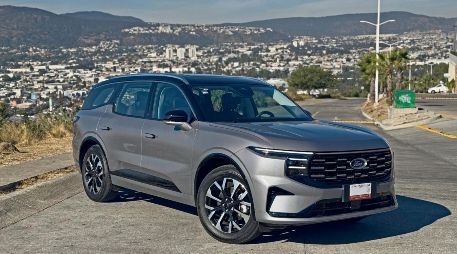 Más larga, más estilizada y con una presencia madura: la Edge 2026 deja atrás la redondez para apostar por un diseño más refinado. CORTESÍA