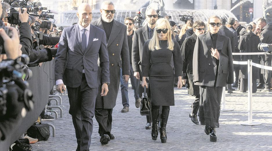 Donatella Versace asistió al homenaje a Valentino Garavani. AFP