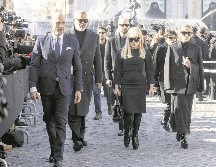Donatella Versace asistió al homenaje a Valentino Garavani. AFP