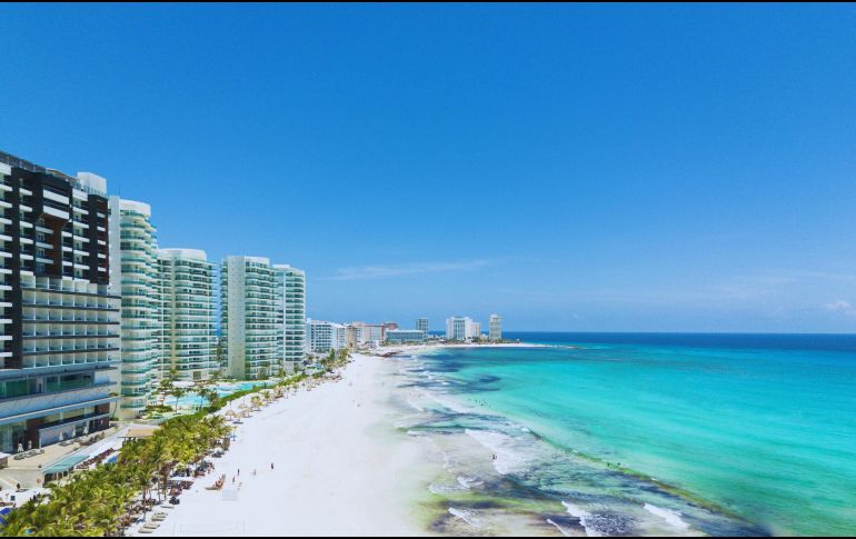 El Índice de Confianza de ONU Turismo es positivo y para 2026 se espera que el turismo internacional crezca entre un 3% y un 4%. ESPECIAL / CANVA