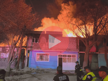 Cerca de la medianoche, el incendio en la fábrica de fomi de Xalostoc fue totalmente sofocado. ESPECIAL