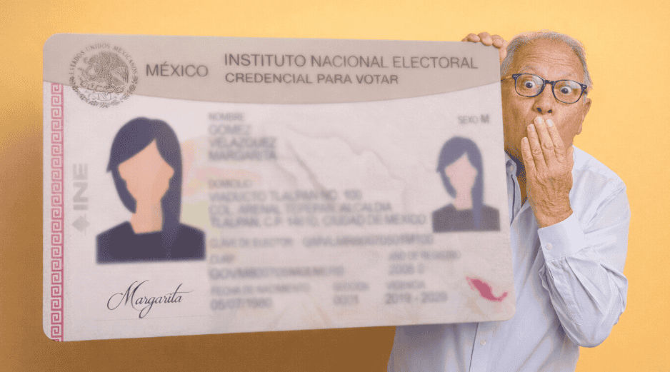 Para realizar la reposición de tu INE, es importante seguir algunos pasos. UNSPLASH / krakenimages