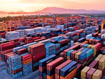 Ante el débil cumplimiento del Estado de derecho, algunas empresas aprovechan vacíos legales para importar sin arancel y vender en todo el país. ESPECIAL