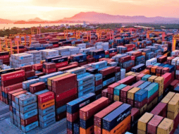 Ante el débil cumplimiento del Estado de derecho, algunas empresas aprovechan vacíos legales para importar sin arancel y vender en todo el país. ESPECIAL