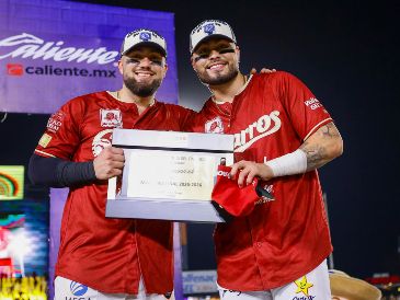Tirso y Julián Ornelas pasaron de soñar con enfrentarse a convertirse en campeones juntos con Charros de Jalisco, como figuras de una Serie Final inolvidable. CORTESÍA/ CHARROS DE JALISCO.