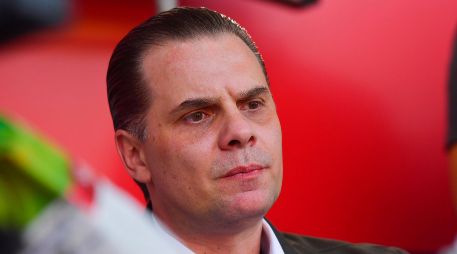 Medrano mencionó que el propio narrador pensó inicialmente que podría sobrellevar la situación con medicamento y cumplir con la transmisión, pero conforme avanzaron las horas su estado de salud se fue complicando. IMAGO7