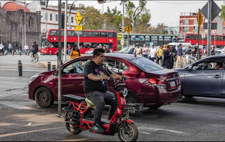 El programa Hoy No Circula se aplica de las 5:00 a las 22:00 horas en todas las alcaldías de la Ciudad de México y en tres zonas conurbadas del Estado de México. SUN/H. Salvador