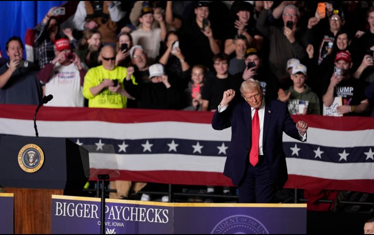 Trump afirmó en Des Moines que su gobierno redujo de forma significativa la delincuencia en Minnesota. EFE/MATTHEW PUTNEY