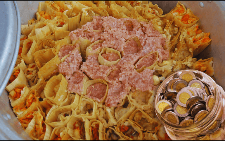 Un lote de 30 tamales de mole en hoja de maíz costará 315 pesos en este año, lo que significará un aumento de 17.5% si se considera que un año antes costó 47 pesos menos. EL INFORMADOR / ARCHIVO