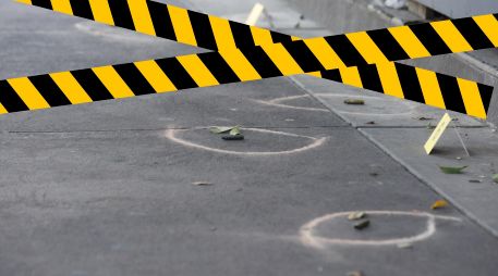 A escasos minutos de abandonar el Congreso del Estado, donde participaron en la comparecencia, los políticos fueron atacados a balazos por hombres armados. ESPECIAL / EL INFORMADOR y CANVA