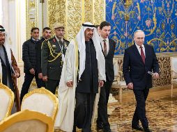 Se trata de la segunda visita del dirigente emiratí a Rusia. La anterior tuvo lugar en agosto del año pasado, cuando las partes firmaron varios acuerdos en las áreas de transporte e inversiones. EFE/ GAVRIIL GRIGOROV/SPUTNIK/KREMLIN