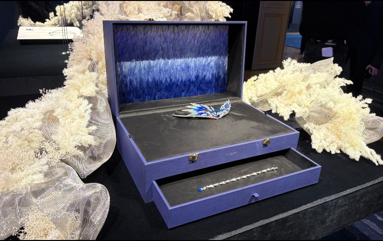 Joyas únicas y costosas en la Semana de la Alta Costura. EFE/ Pol Lloberas Cardona