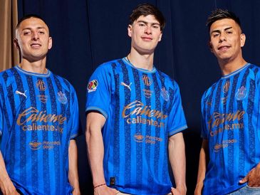 El Guadalajara dio a conocer de manera oficial su tercer uniforme para el Torneo Clausura 2026. ESPECIAL / Chivas
