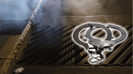 Tras sofocar el fuego, un hombre identificado como Javier 