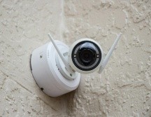 Estas son las mejores cámaras de seguridad para exteriores. UNSPLASH / A. J. HENDRY