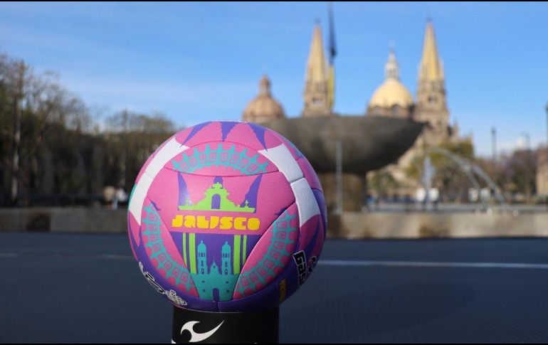 La Copa Jalisco fue presentada con formato renovado y el incentivo de llevar a sus campeones a partidos del Mundial, reforzando su papel como el torneo amateur de futbol más grande del país. X/ @comudegdl.